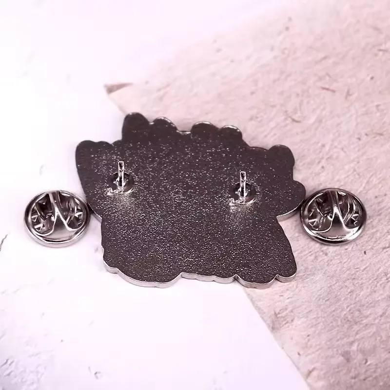 Brosche mit Musik-Logo, klassi – Heavy Equipment Logo Bewertung und Preis